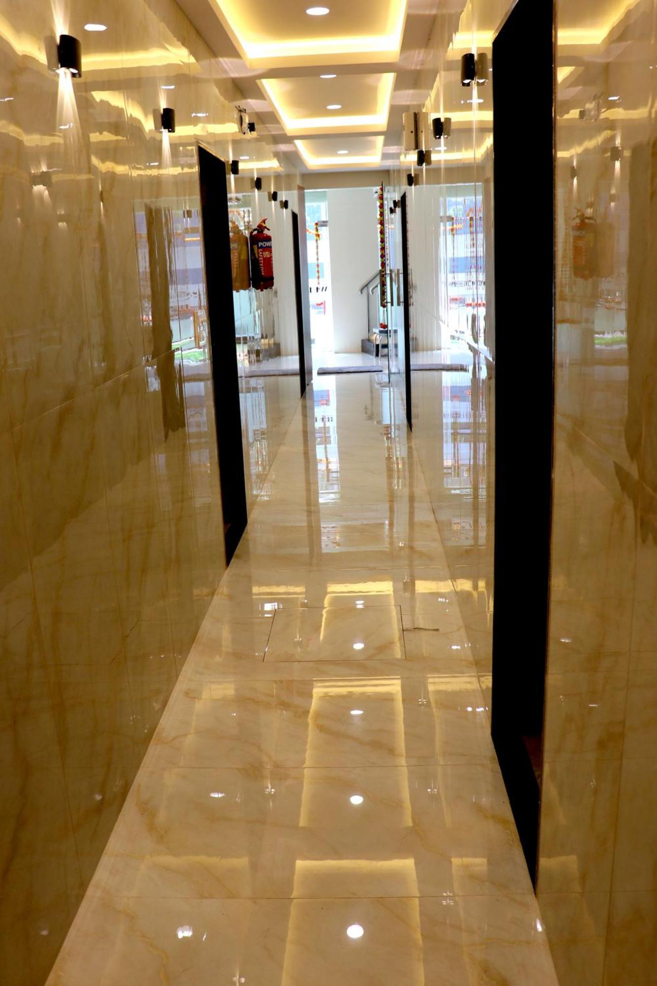 Hotel Comfy Inn Bombay Exterior foto